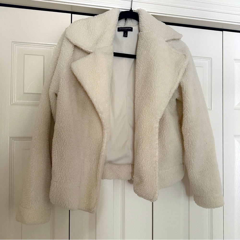 Banana Republic Sherpa coat size small